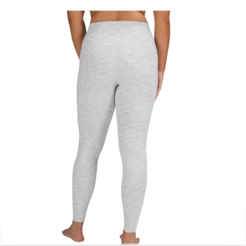 ‼️SOLD ‼️Lululemon Wunder Under Tight Women’s Size 2 - Picture 2 of 8